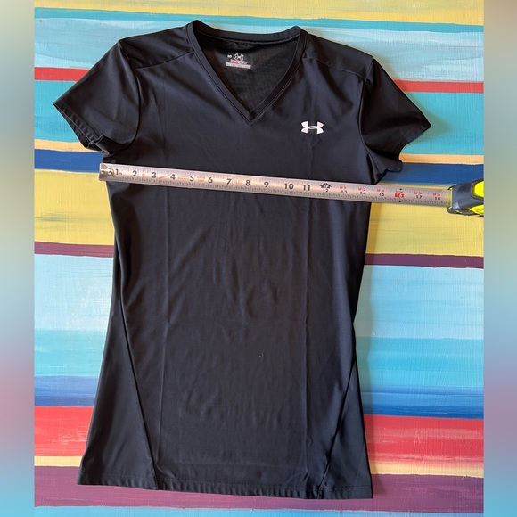 Under Armour Juniors Black
HeatGear Tech V Neck Short Sleeve Shirt NIB Top Lg - Picture 6 of 14
